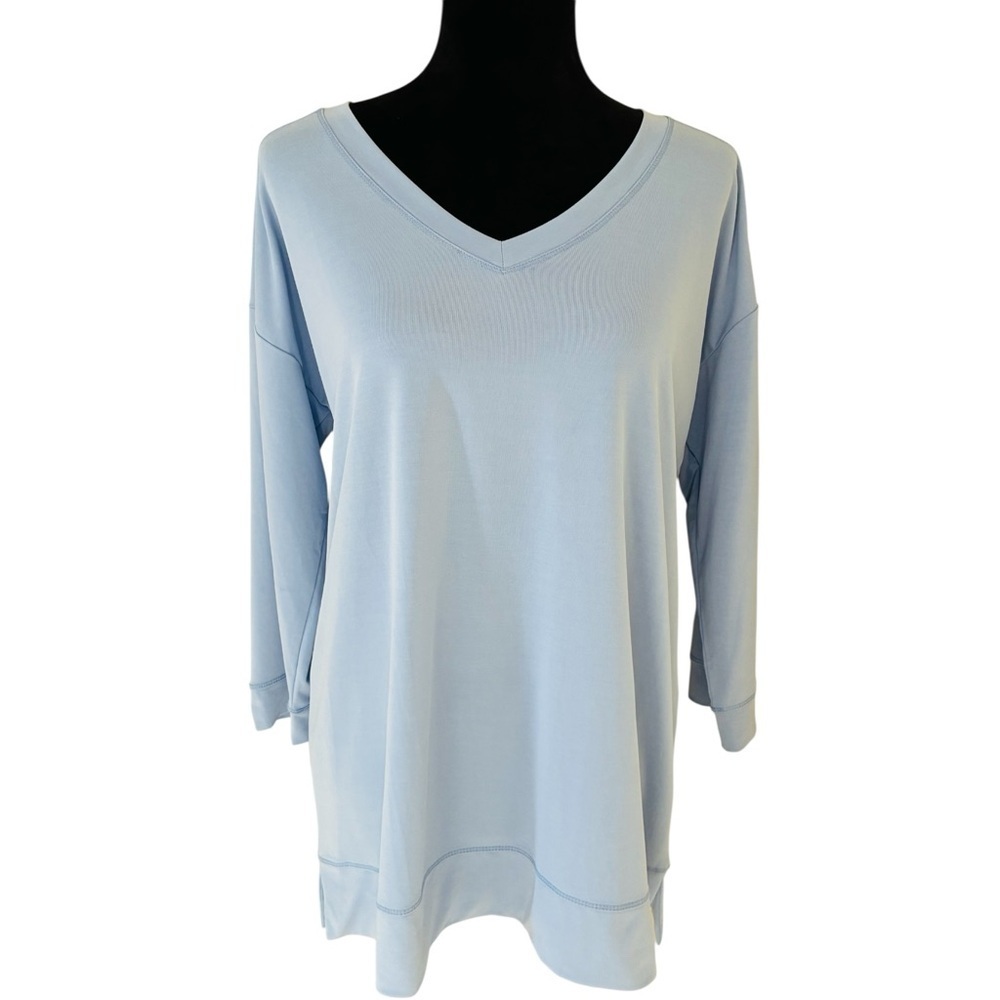 Chico's Zenergy 1 Medium Periwinkle Blue Buttery Soft 3/4 Sleeve V Neck Top - Picture 2 of 8